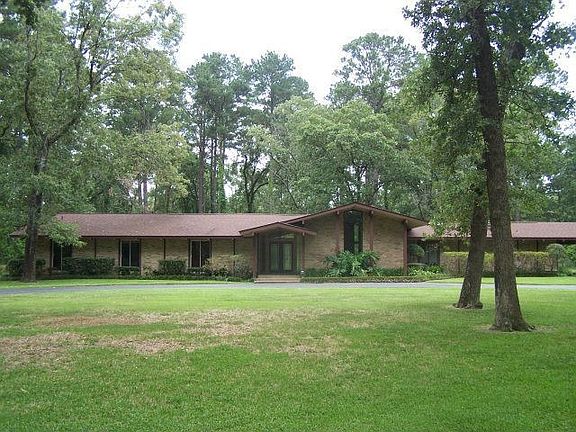 2nd image of 1010 Woodland Dr