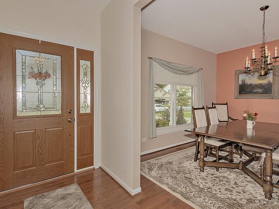 2nd image of 1715 Redwood Ln
