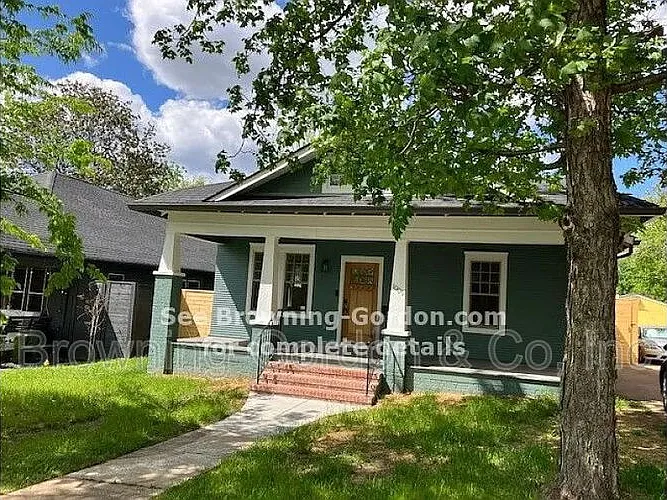 1005 W Eastland Ave — Photo 1