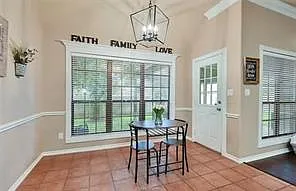 4902 Park Hampton Dr — Photo 8