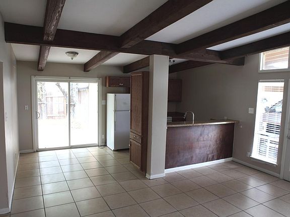 2nd image of 5000 Cottonwood Cir