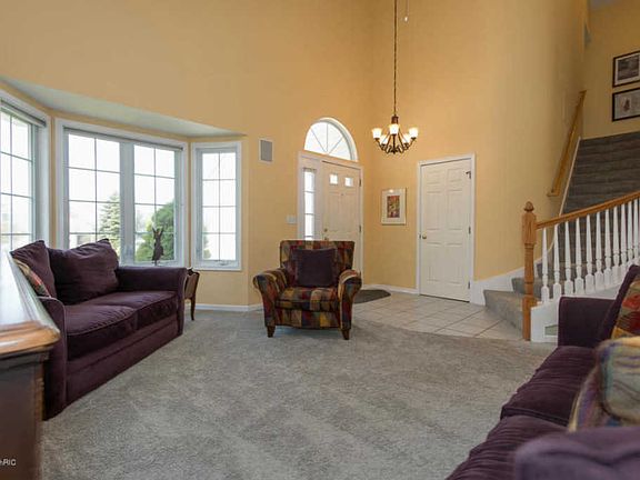 5th image of 2388 Shadetree Ln SE
