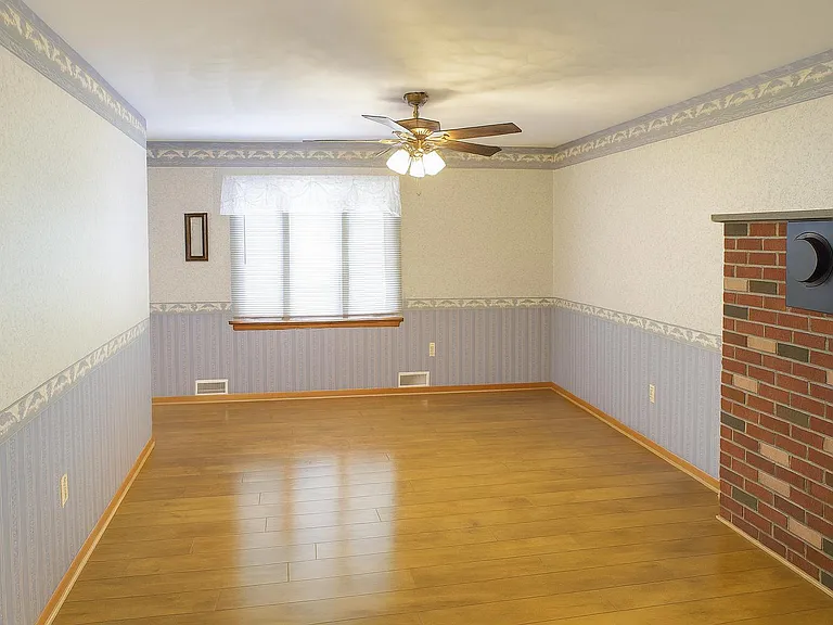 1160 Forest Hill Rd — Photo 7