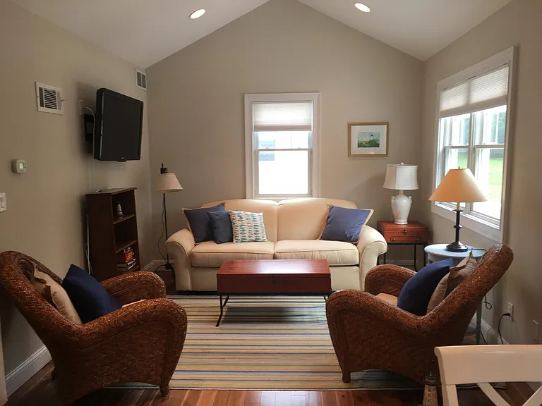 407 Succotash Rd — Photo 5