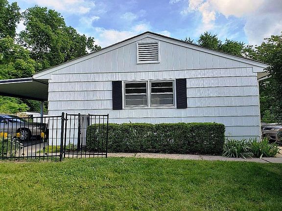 5th image of 3047 N 82nd Ter