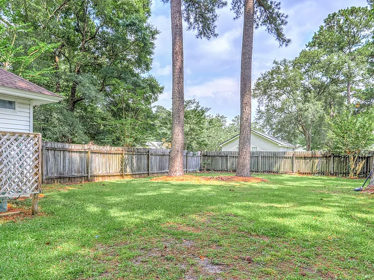 145 Hope Creek Dr — Photo 25