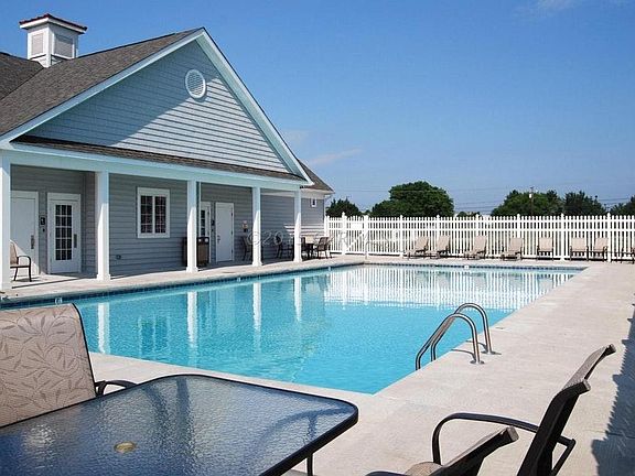 community center with swimming pool