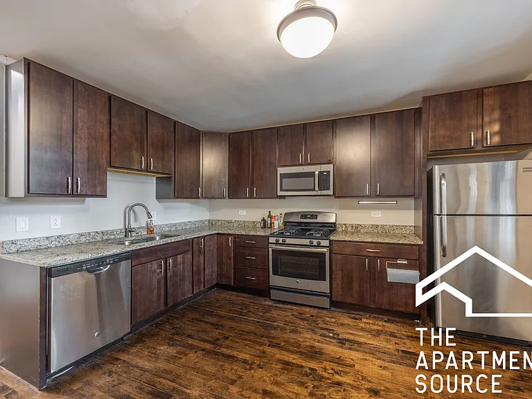 4842 N Seeley Ave — Photo 8