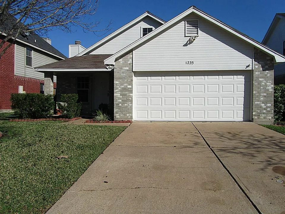 1235 Kings Creek Trl