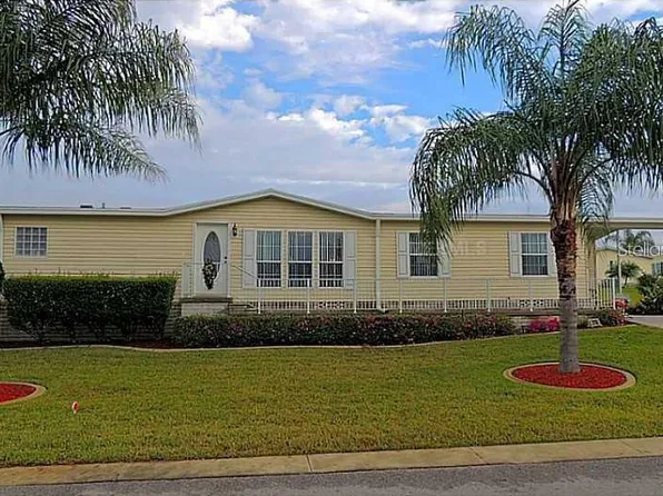 37535 NEW HORIZONS BOULEVARD, ZEPHYRHILLS, FL 33541