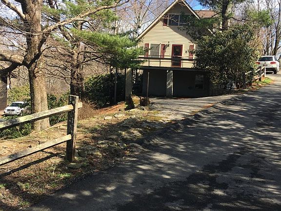 view of house from street