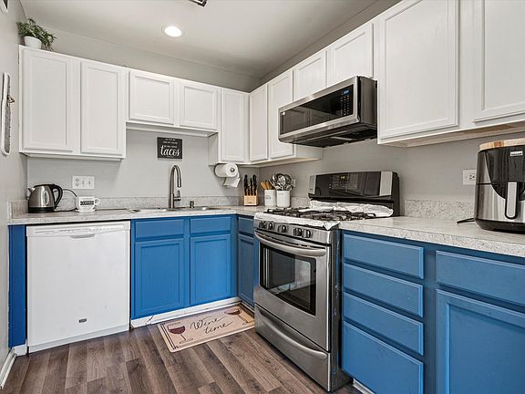 5th image of 12777 W Wakefield Dr