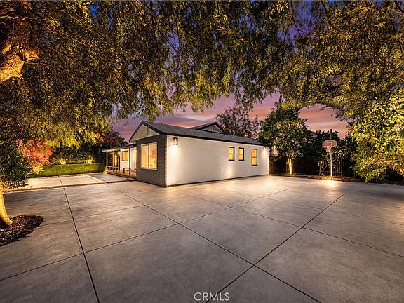 3rd image of 6759 N Golden W