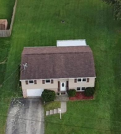2nd image of 4 Cree Dr