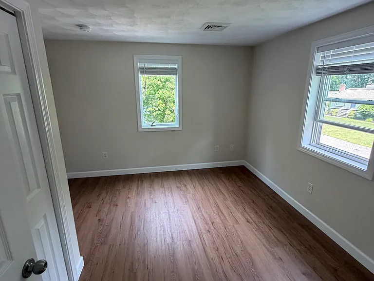 26 Budron Ave #B — Photo 13