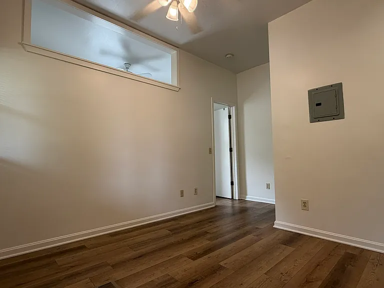 914 N Congress St #5 — Photo 6