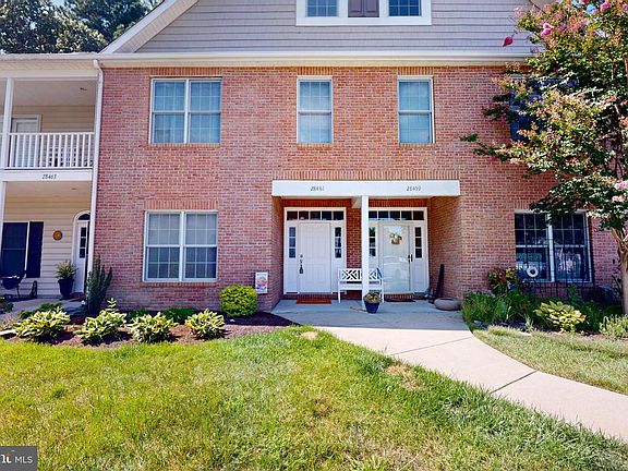 2nd image of 28461 Pinehurst Cir