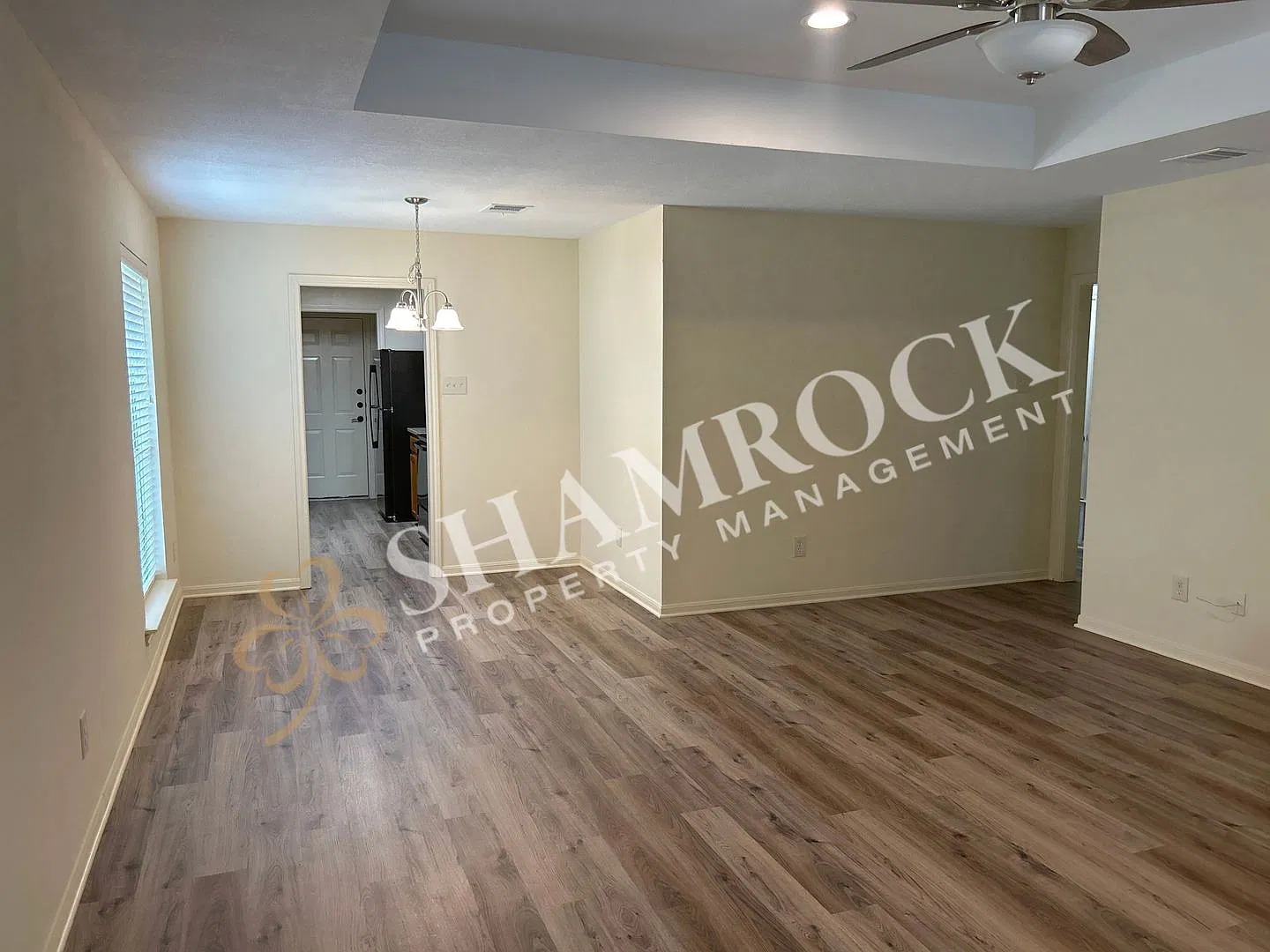 Hewitt Park Duplex — Photo 3