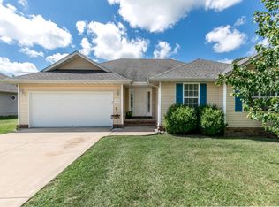 642 E Woodland St, Republic, MO 65738