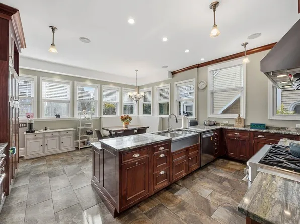 99 Bentley Avenue image 16 of 50