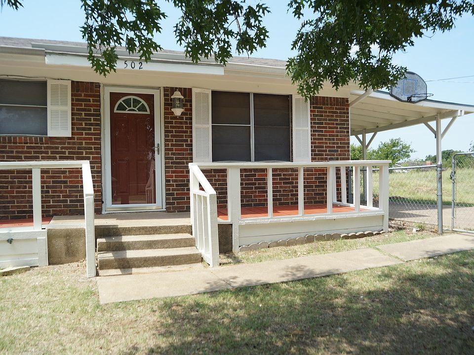 Welcome Home to 502 Mansfield Cardinal Rd!