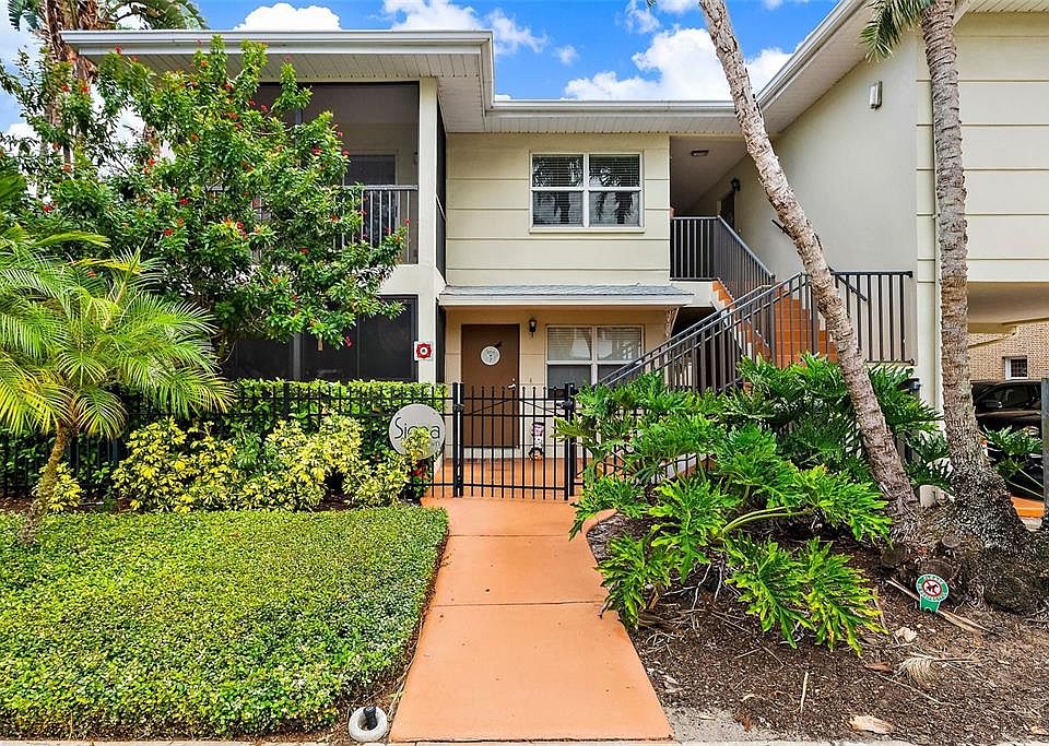 1st image of 555 3rd St N APT 14
