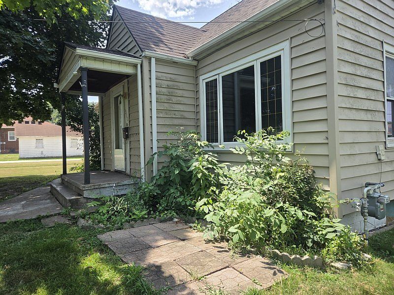 1st image of 311 54th St