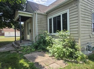 311 54th St, Moline, IL 61265