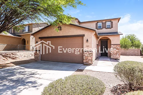 1357 S Woodbine Ln Photo 1