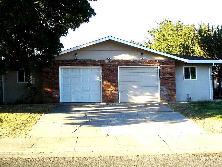 2nd image of 7644 Milldale Cir