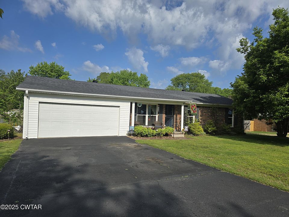 1st image of 46 Carol Ann Dr