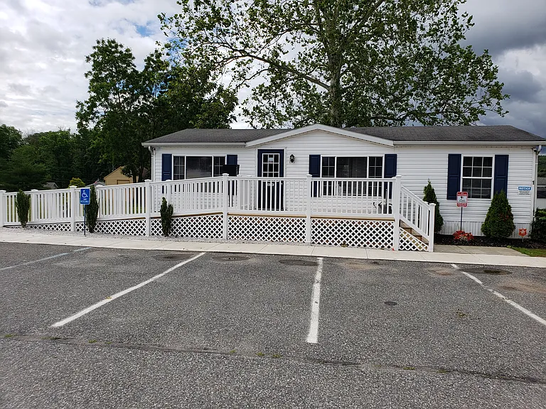 Valley View Honey Brook — Photo 2