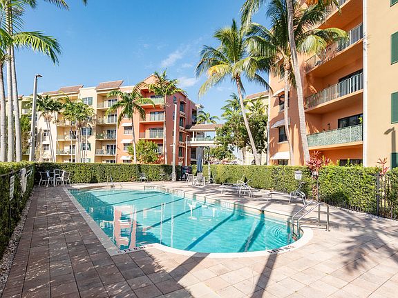 2nd image of 1650 Presidential Way APT 306