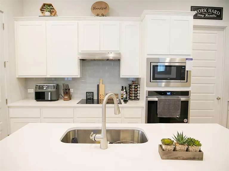 9621 Evening Canopy Dr — Photo 14