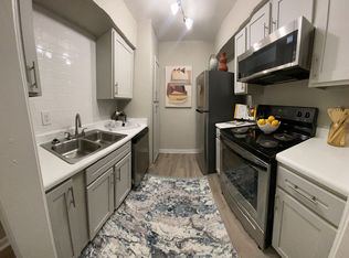 Cambridge Place, Houston, TX 77042