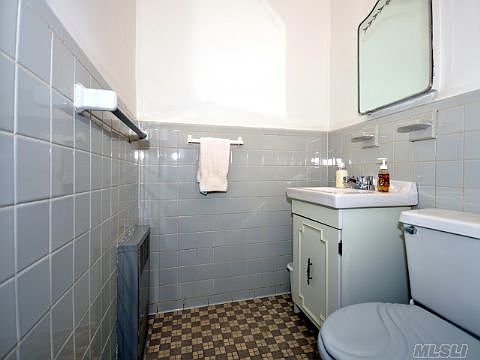 4th image of 195 N Village Ave APT 4A