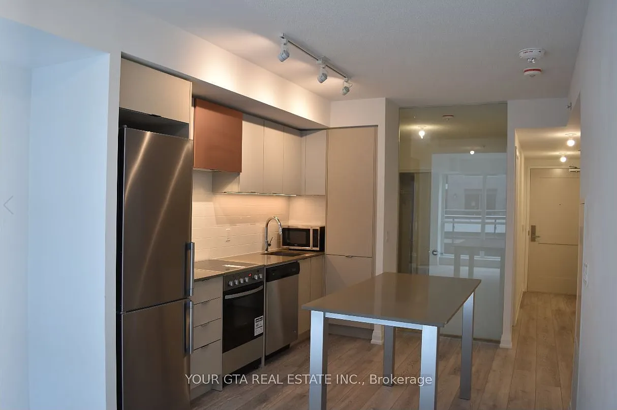 2 bed, $2,600 — Photo 3