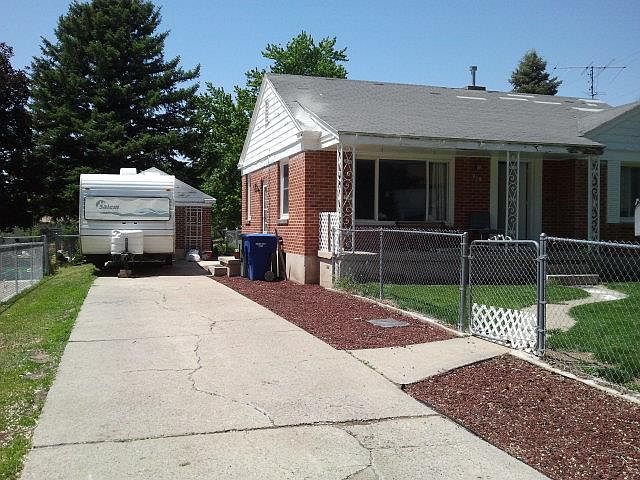 2nd image of 919 Liberty Ave