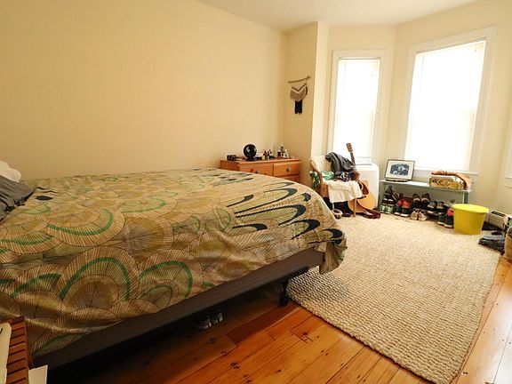 3rd image of 70 Summer St APT 1R