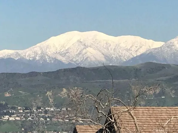 6519 E Paseo Diego, Anaheim, CA 92807