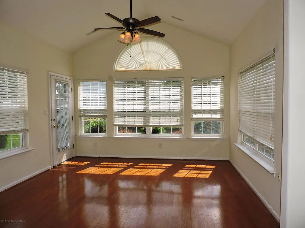 9 Beaumont Ct photo 1