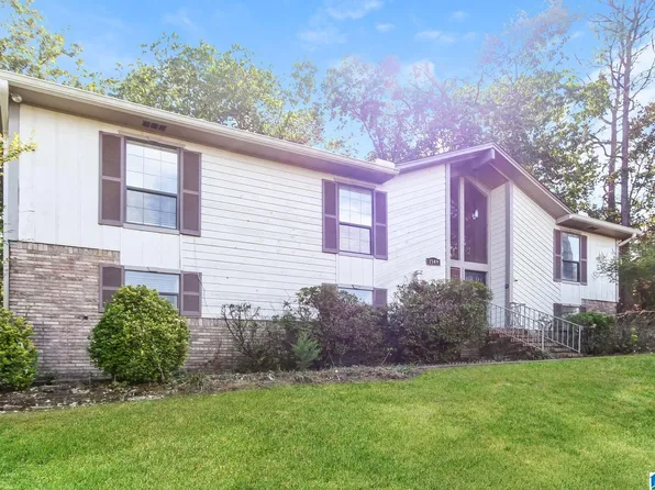 1349 Old Boston Rd, Alabaster, AL 35007