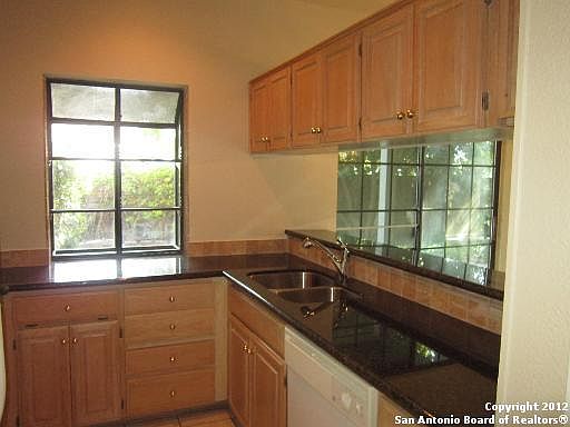 5th image of 169 Chapel Hill Cir #169