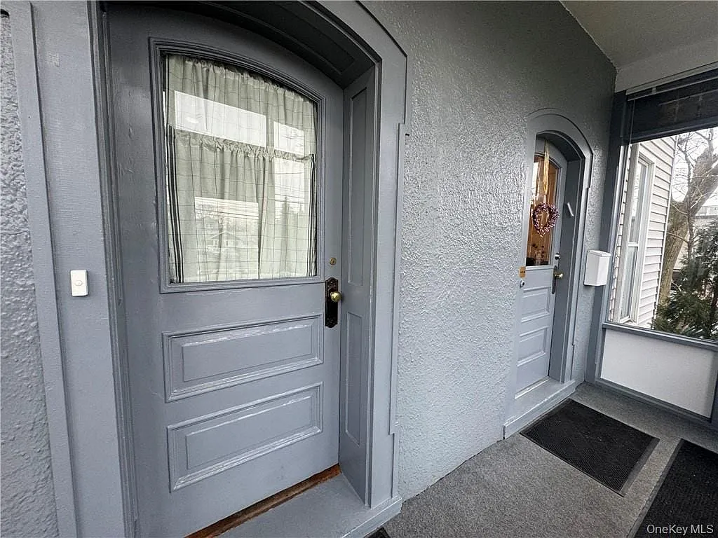 2 bed, 1.0 bath, 1000 sqft, $3,300 — Photo 3