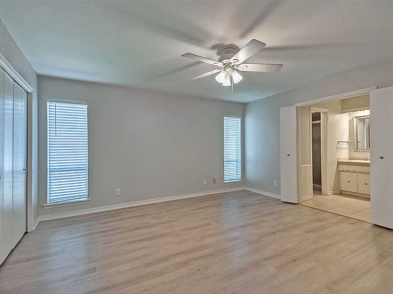 10679 Sandpiper Ln — Photo 17