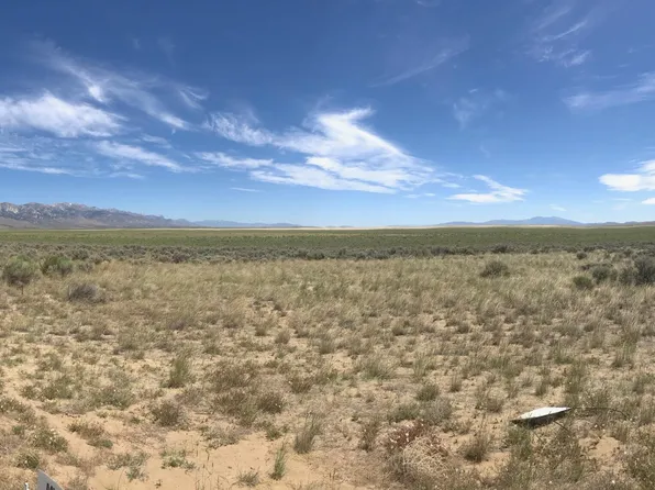 3224 Overland St, Elko, NV 89801