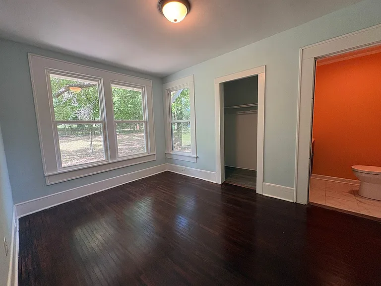 2134 Queens Hwy — Photo 21