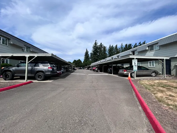 Canby Gardens Townhomes, 645 N Pine St #55b64f9da, Canby, OR 97013
