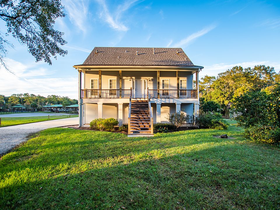 1st image of 5616 Gulf Creek Cir