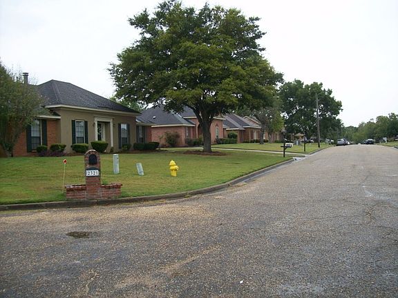 5th image of 2321 Cedarwood Ln